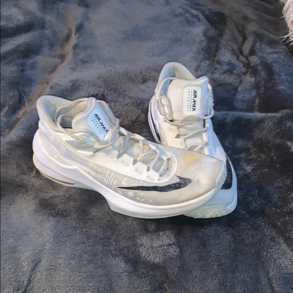 Men/women’s basketball shoes